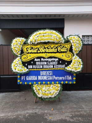 Papan Bunga Duka di Pulau Laut Tengah
